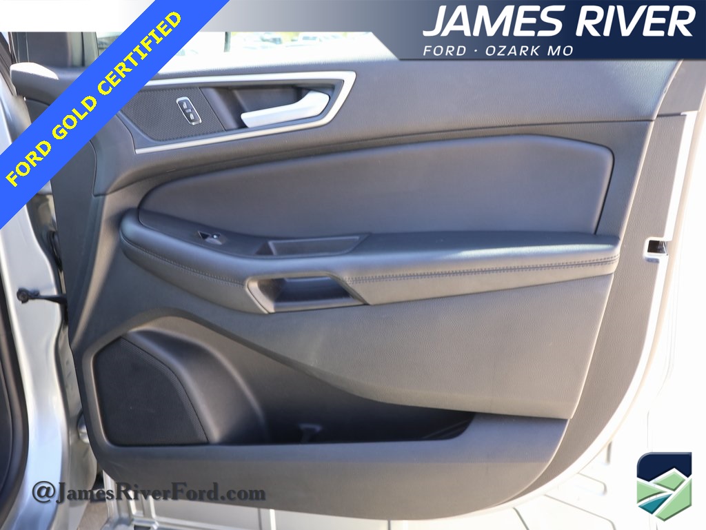 2024 Ford Edge SEL photo 8
