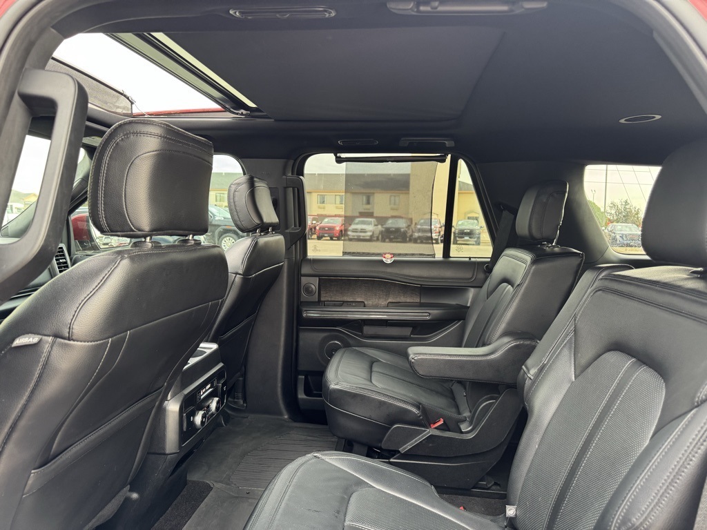 2020 Ford Expedition Limited photo 2