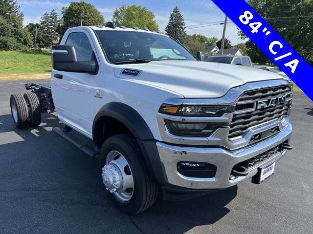 2025 RAM 5500 Base's photo