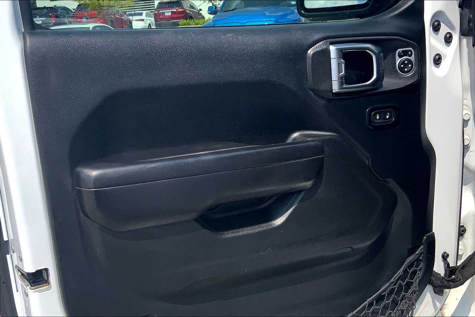 2018 Jeep Wrangler Unlimited Sport S photo 17