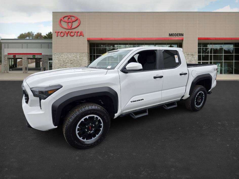 2024 Toyota Tacoma TRD Off Road's photo