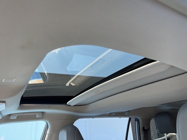 2022 Toyota Highlander XLE photo 30