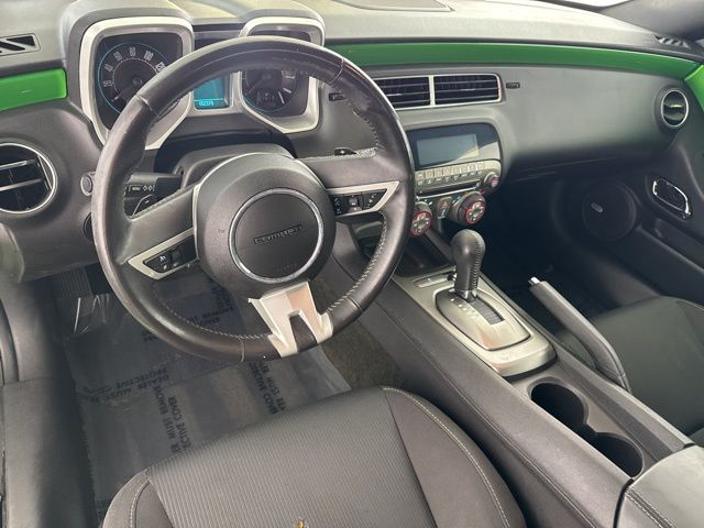 2010 Chevrolet Camaro 1LT photo 19