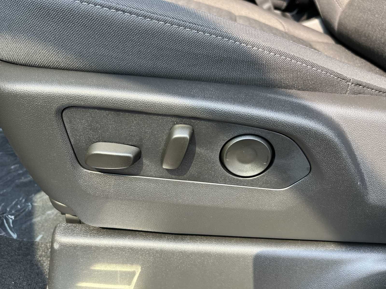 2026 Chevrolet Silverado 1500 LT photo 12