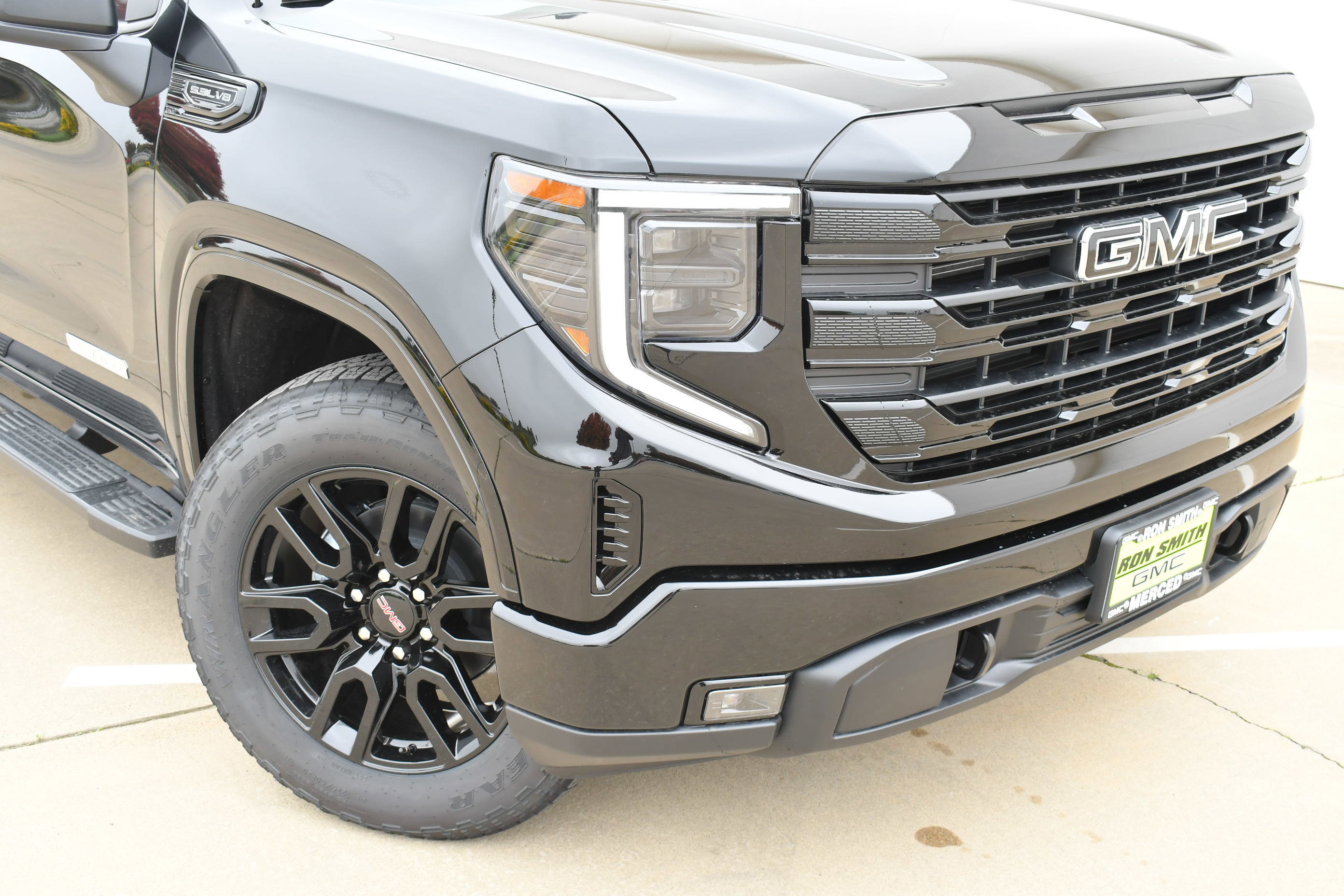 2026 Gmc Sierra 1500 Elevation photo 3