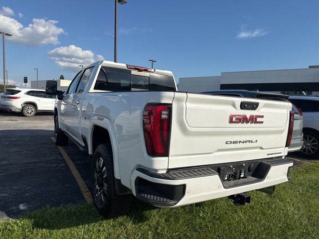 2024 Gmc Sierra 2500 HD Denali photo 2