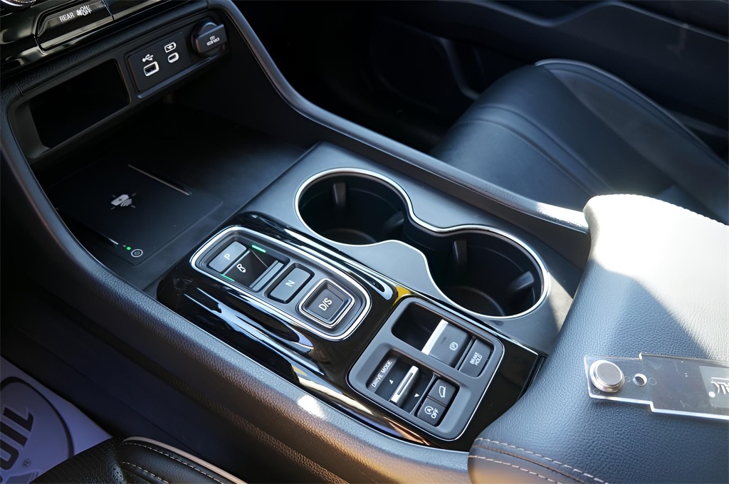 2023 Honda Pilot Elite photo 19