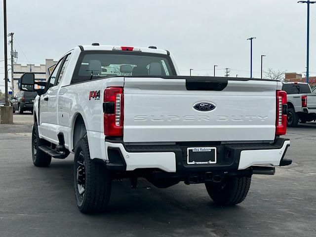2025 Ford F-350 XL photo 8