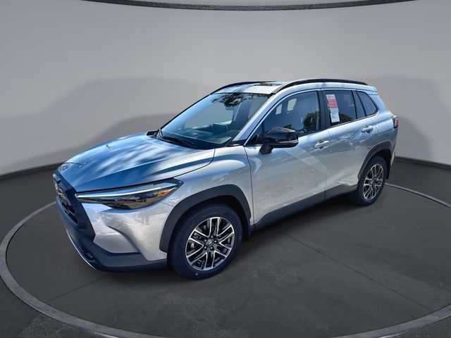 2026 Toyota Corolla Cross XLE's photo