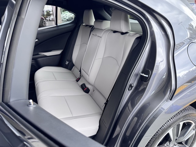 2025 Lexus UX Premium photo 17