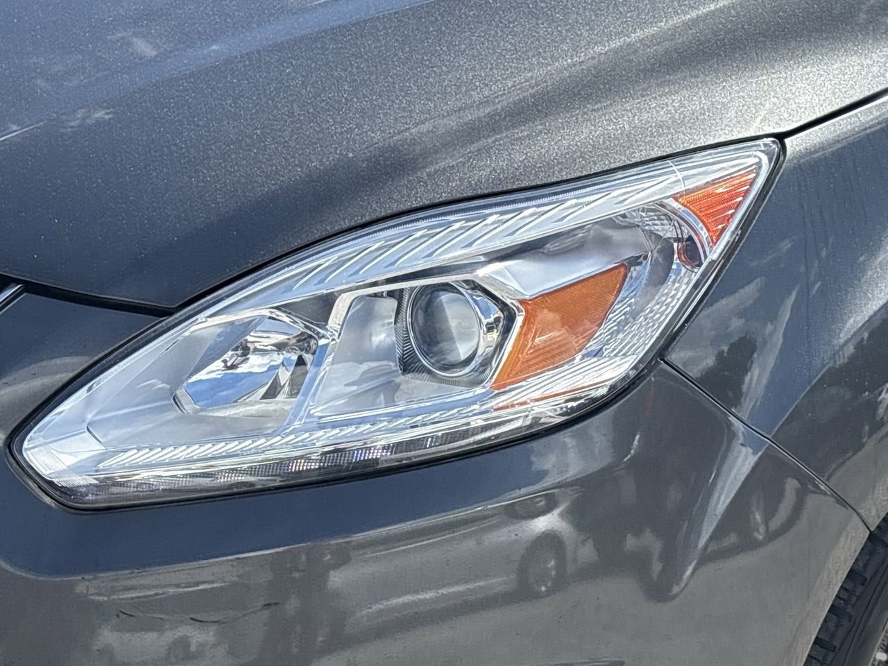 2017 Ford C-Max Hybrid SE photo 6