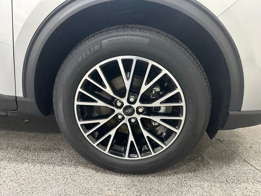 2024 Ford Escape Plug-In Hybrid Base photo 9