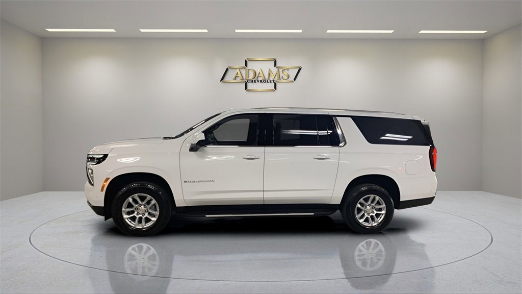 2026 Chevrolet Suburban LS photo 2