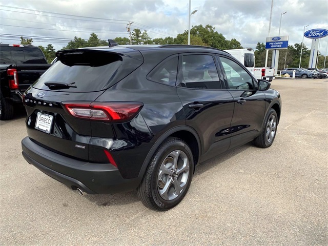 2025 Ford Escape Hybrid ST-Line Select photo 3