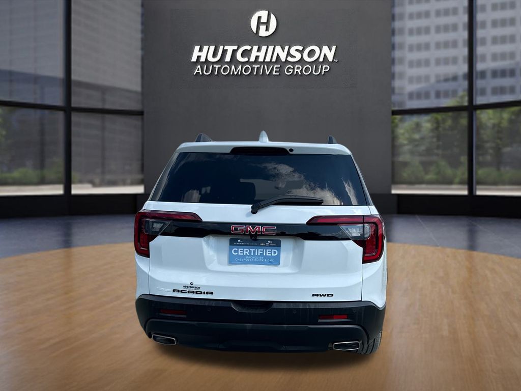 2022 Gmc Acadia SLE photo 2