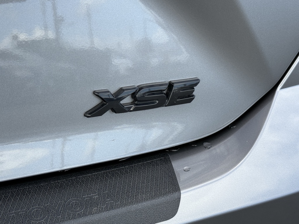 2025 Toyota Camry XSE photo 10