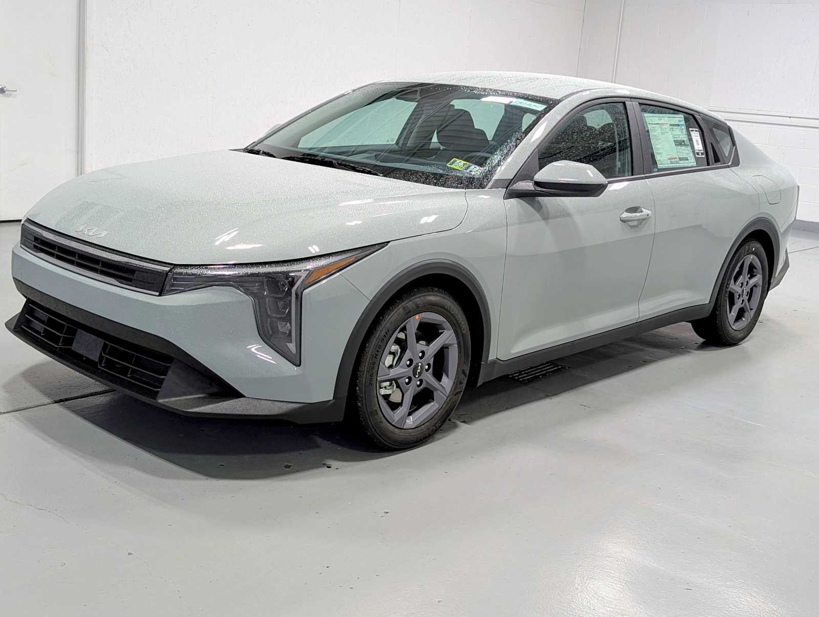 2025 Kia K4 LXS's photo