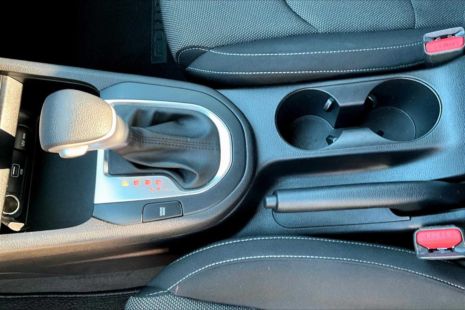 2023 Kia Forte LXS photo 13
