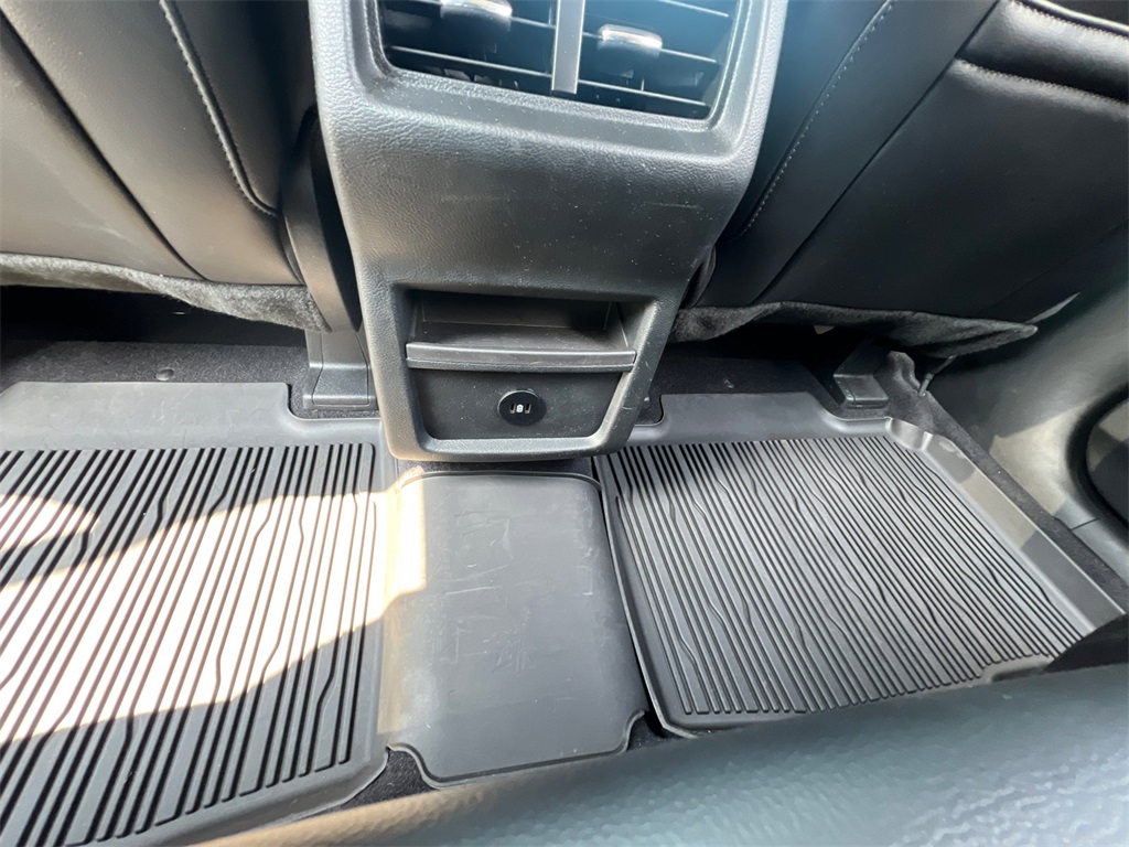 2024 Ford Edge SEL photo 19
