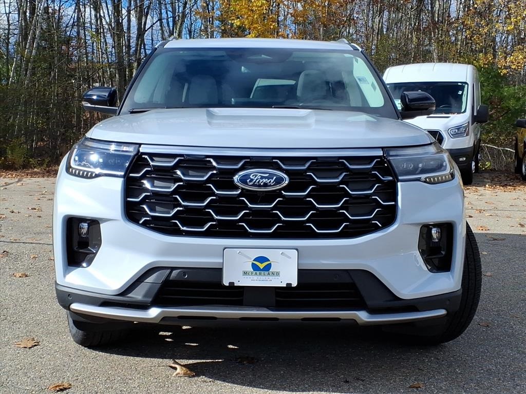 2026 Ford Explorer Platinum photo 2