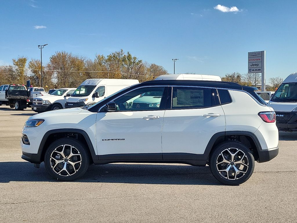 2026 Jeep Compass Limited photo 3