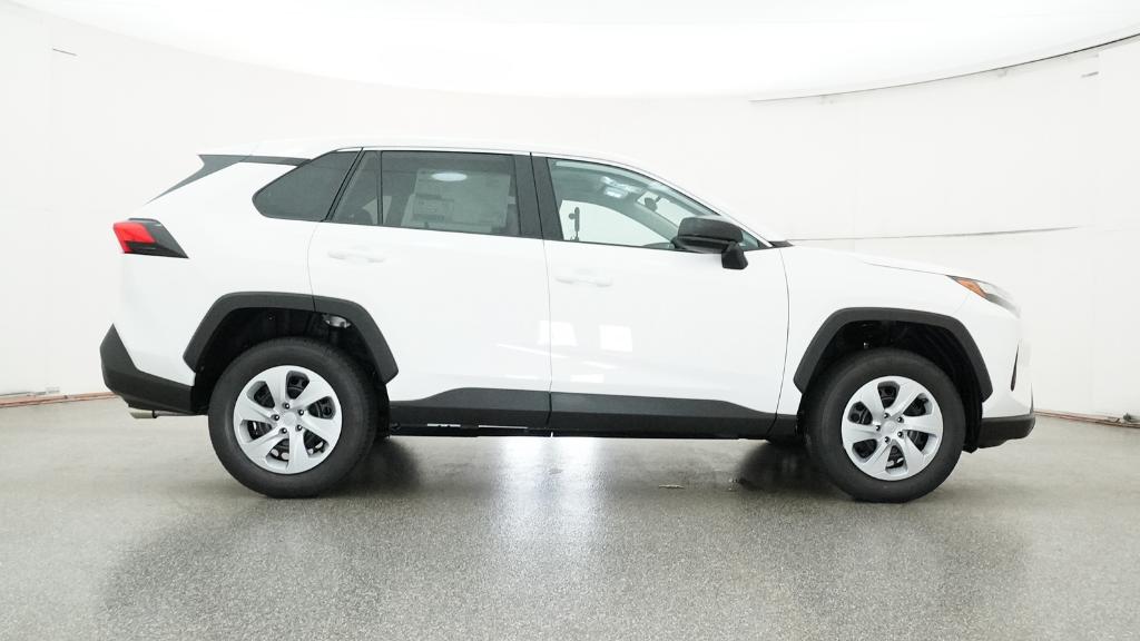 2025 Toyota RAV4 LE photo 26