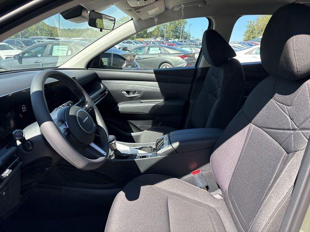 2026 Hyundai Tucson SE photo 4