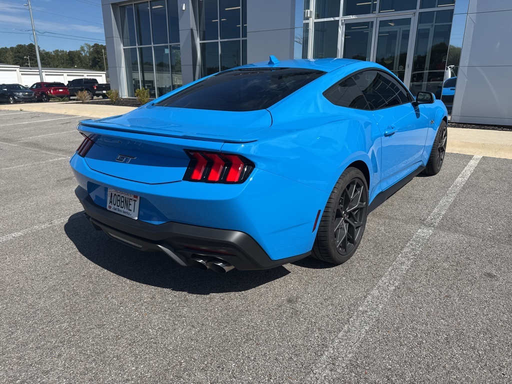 2025 Ford Mustang GT photo 4