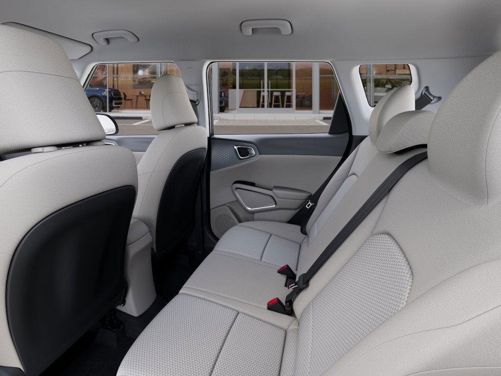 2025 Kia Soul LX photo 18