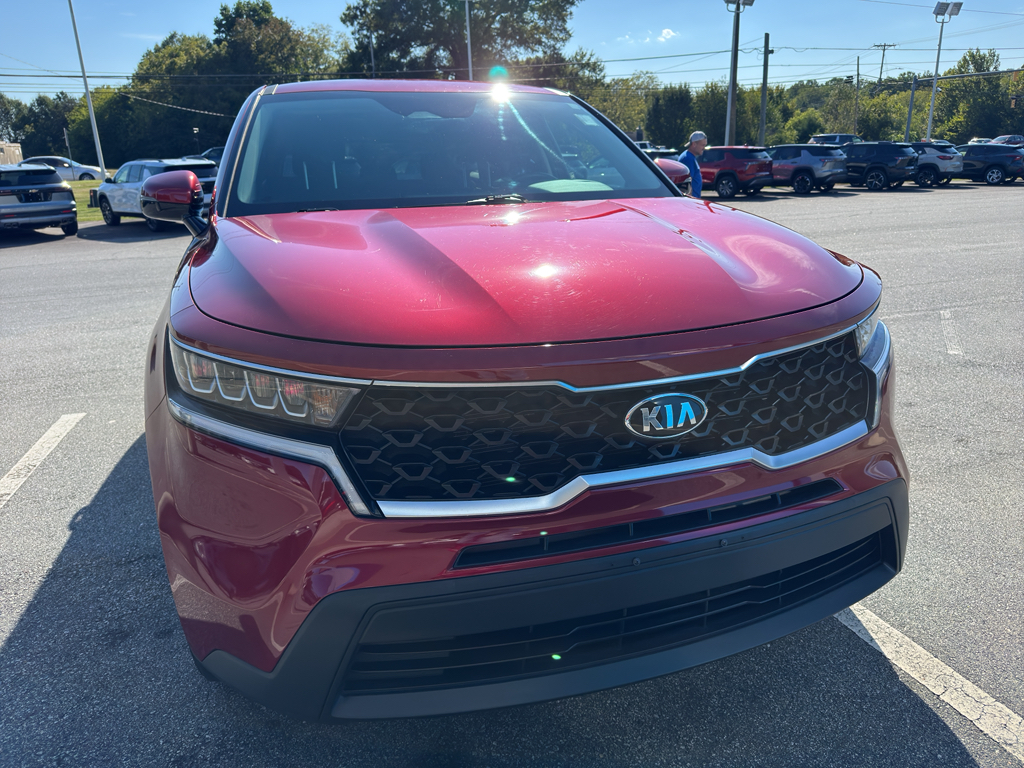 2021 Kia Sorento LX photo 2