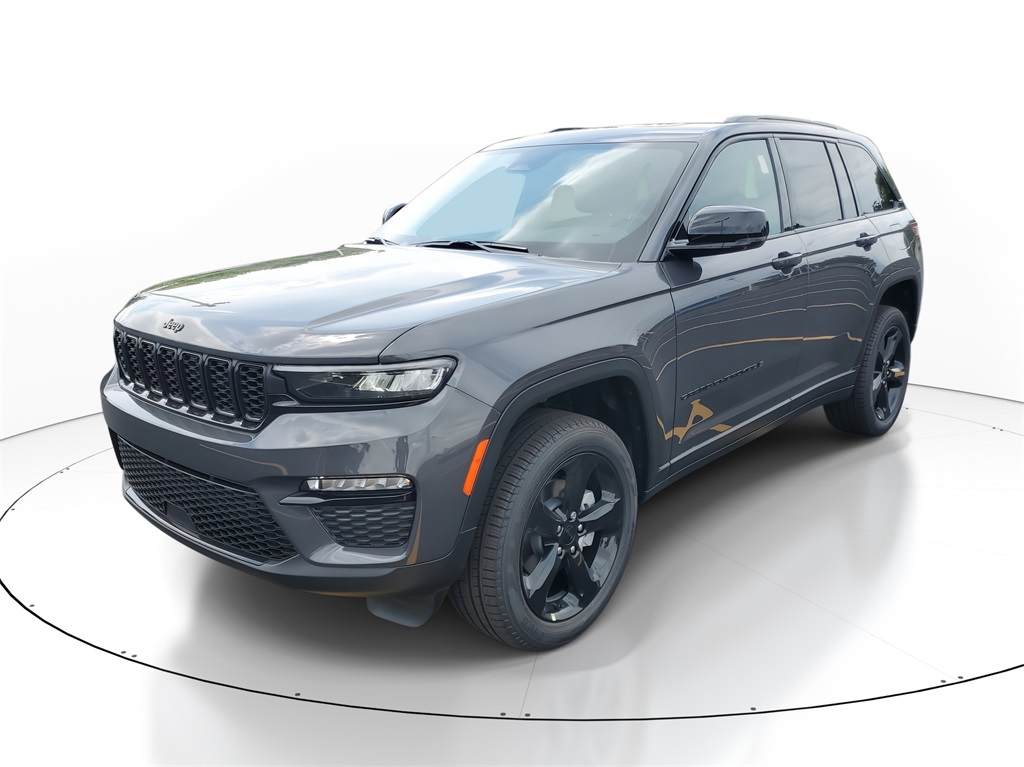 2025 Jeep Grand Cherokee Limited photo 2