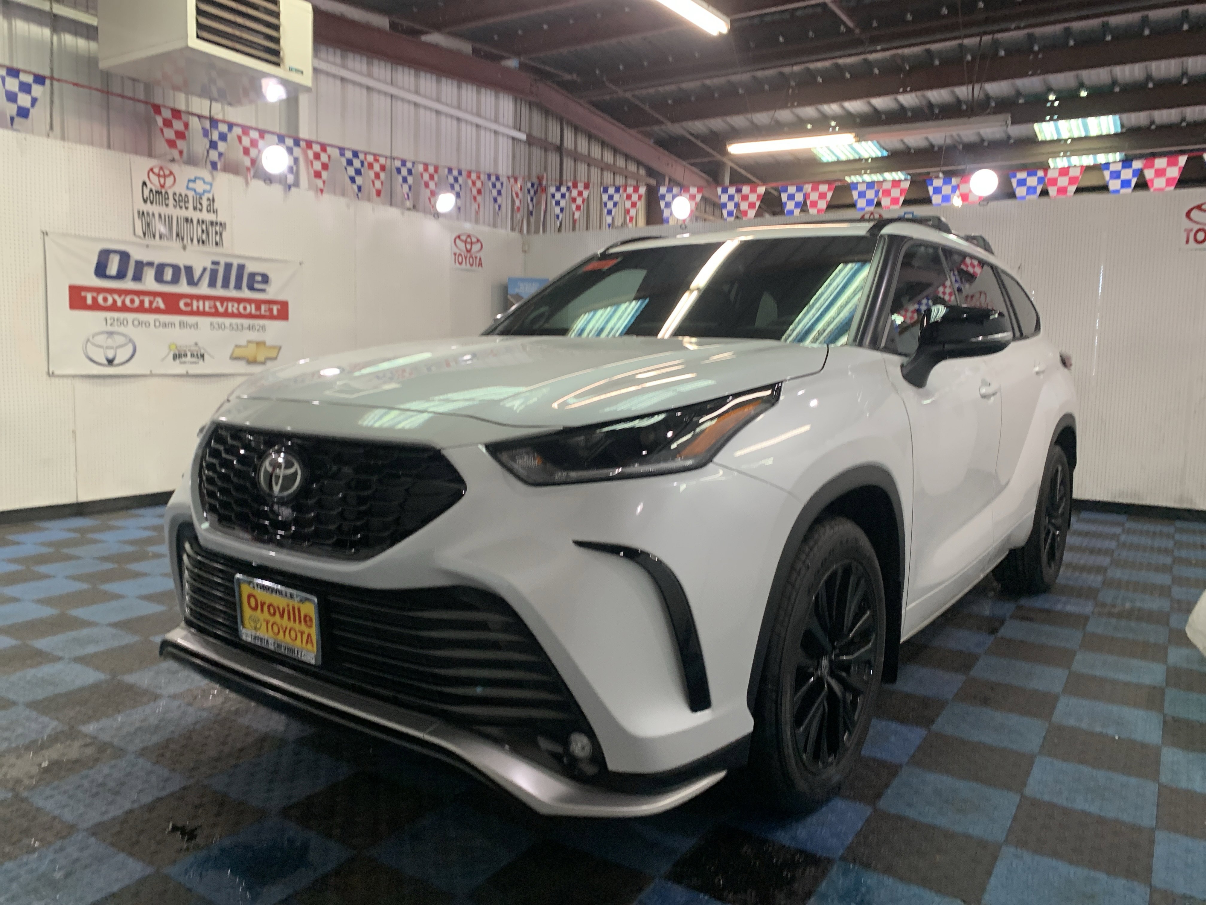 2026 Toyota Highlander XSE's photo