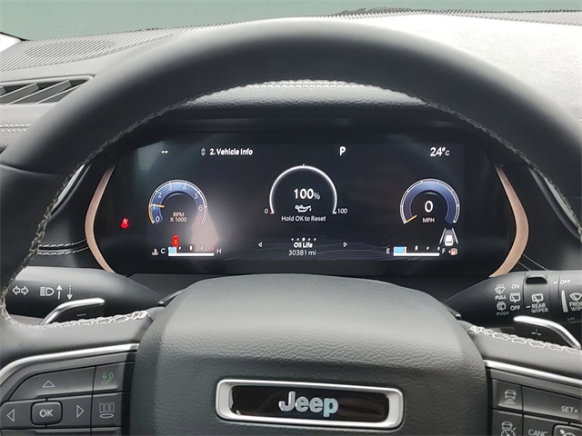 2023 Jeep Grand Cherokee Limited photo 10
