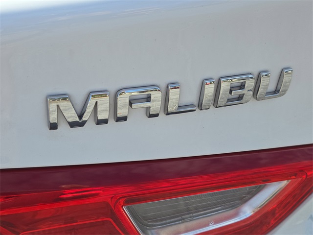 2023 Chevrolet Malibu 1LT photo 11