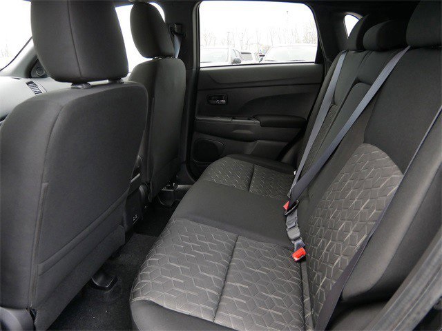 2025 Mitsubishi Outlander Sport ES SE LE photo 3