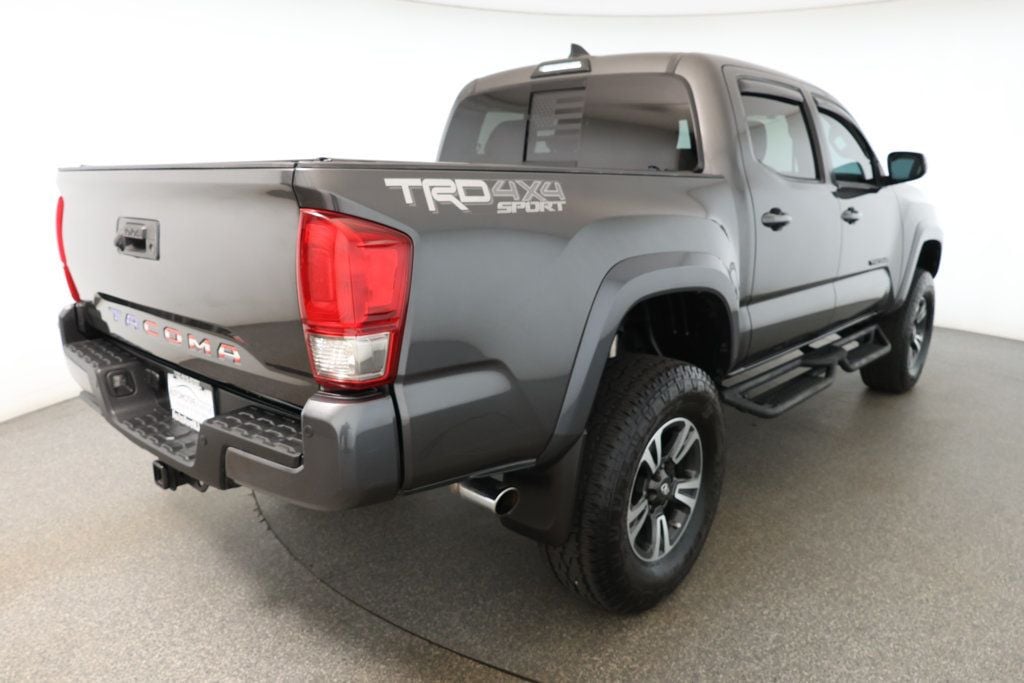 2017 Toyota Tacoma SR5 Sport TRD Pro photo 4