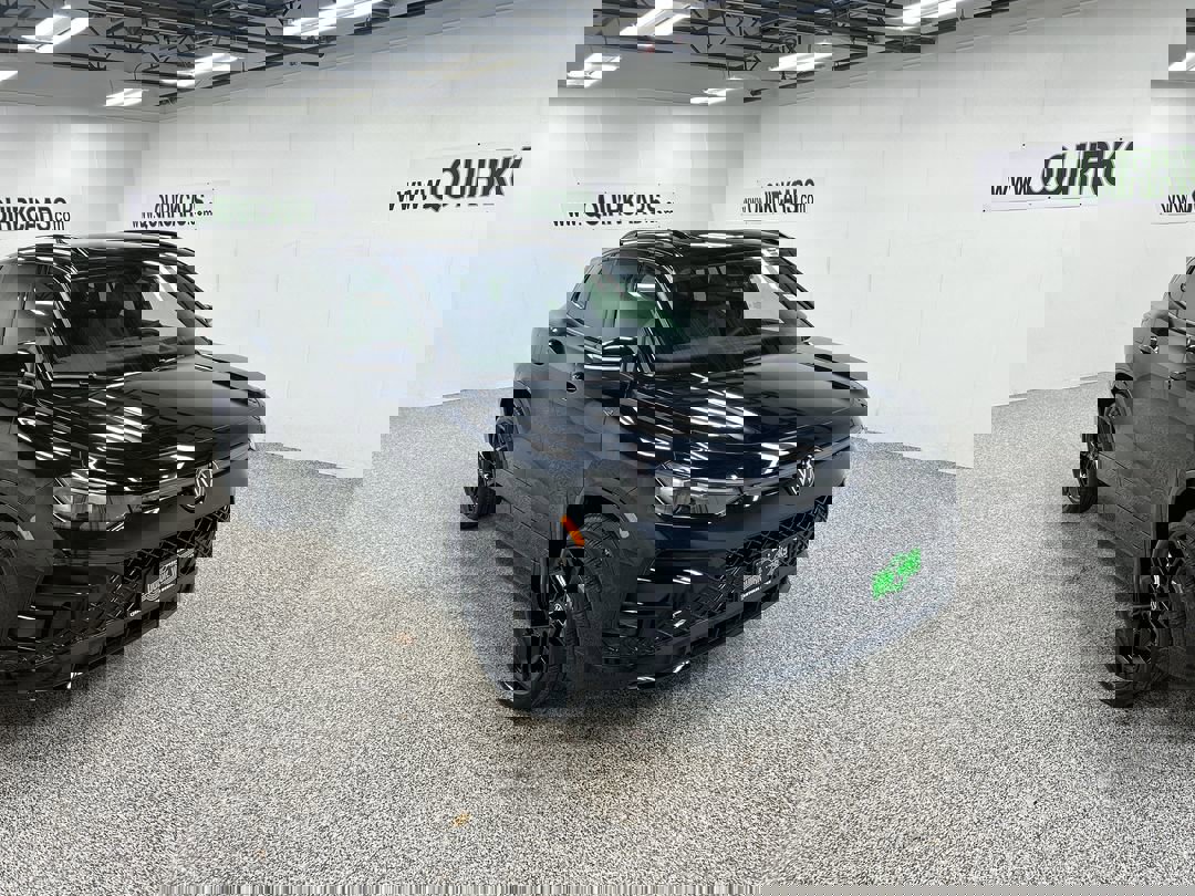 2026 Volkswagen Tiguan SE R-LINE BLACK's photo