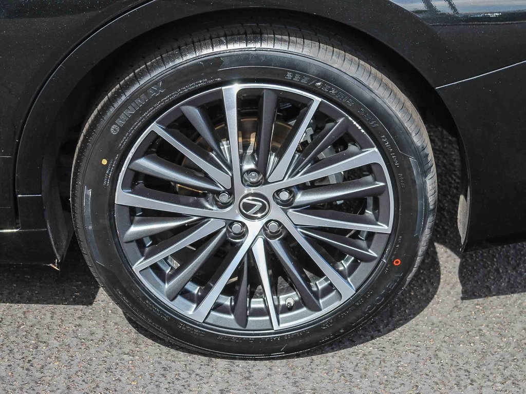 2023 Lexus ES 300h photo 5