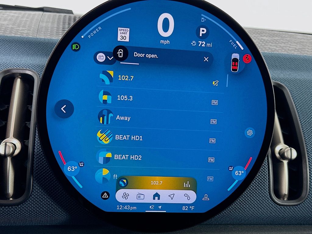 New 2025 Green MINI Iconic image 11