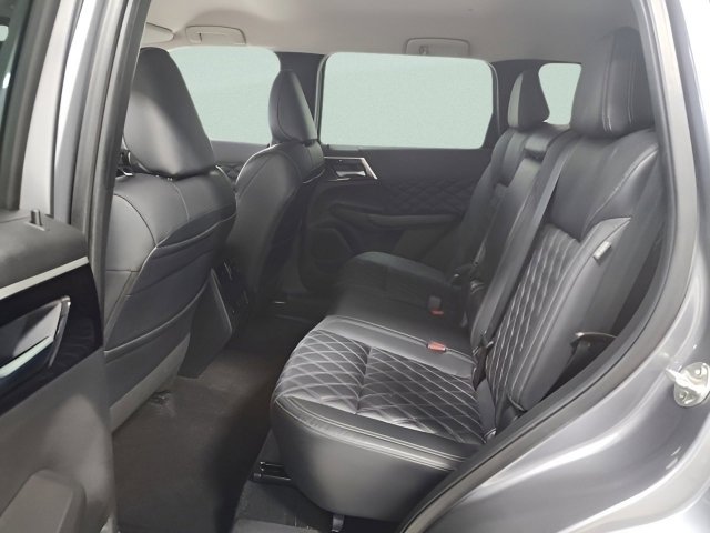 2022 Mitsubishi Outlander SEL photo 11