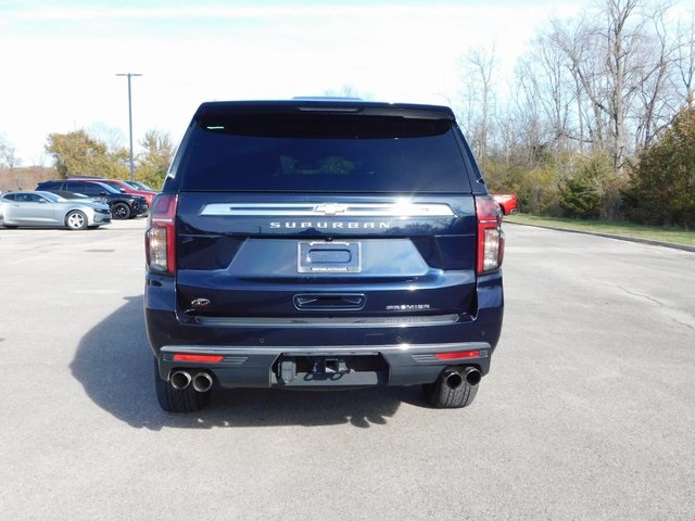 2023 Chevrolet Suburban Premier photo 3