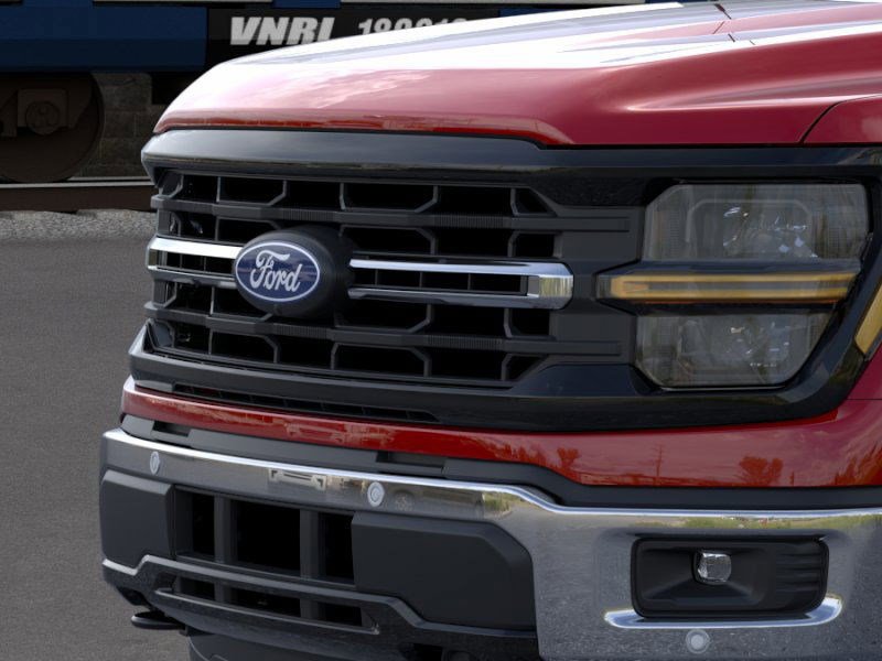 2025 Ford F-150 XLT photo 16