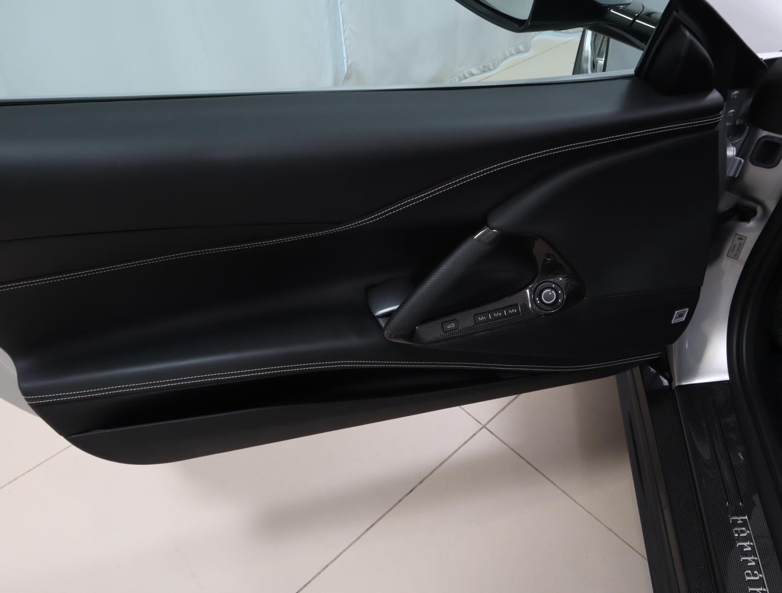 2019 Ferrari 812 Superfast photo 22