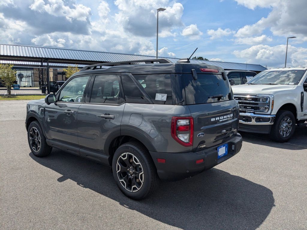 2025 Ford Bronco Sport Outer Banks photo 5