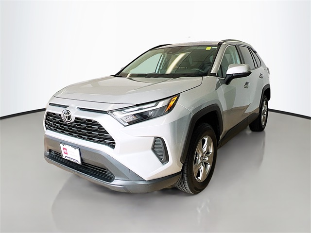 2024 Toyota RAV4 XLE photo 32