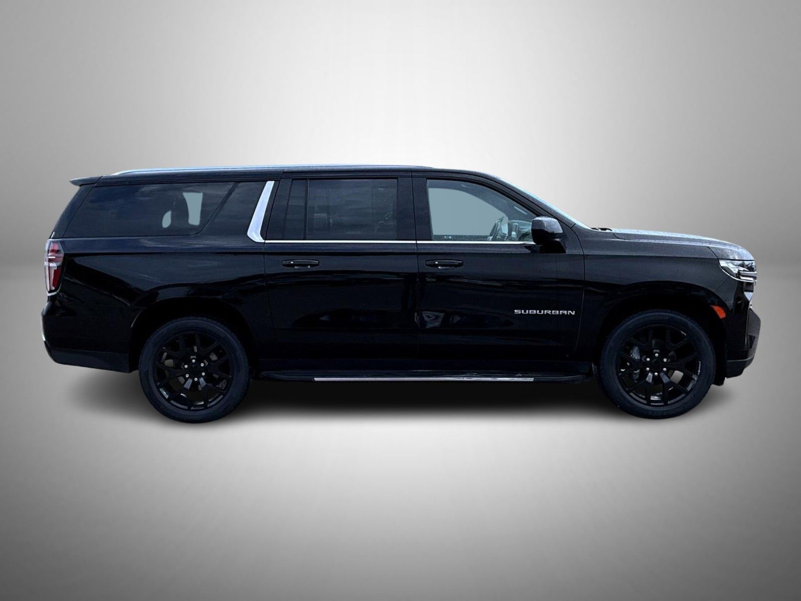 2021 Chevrolet Suburban LT photo 4