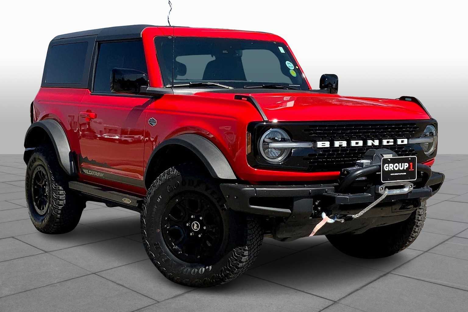 2021 Ford Bronco Wildtrak photo 2