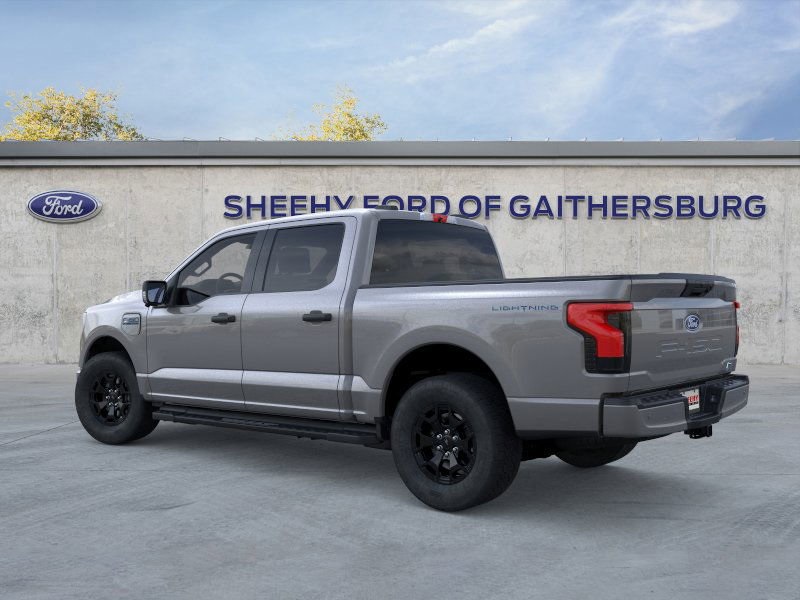 2025 Ford F-150 Lightning XLT photo 4