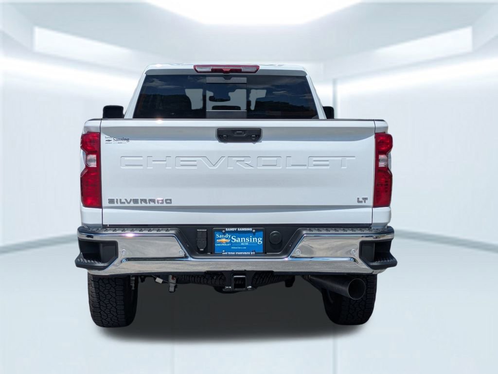 2025 Chevrolet Silverado 2500HD LT photo 2