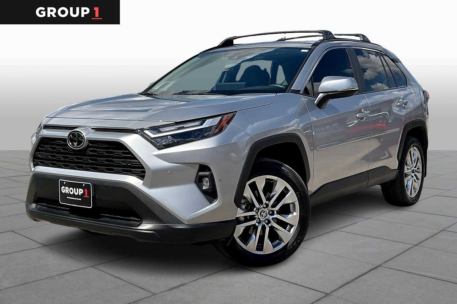 2025 Toyota RAV4 XLE Premium's photo
